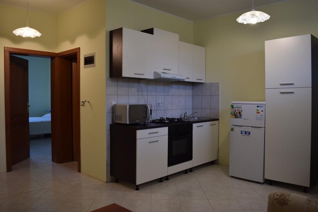 Apartment Vera Štinjan Buitenkant foto