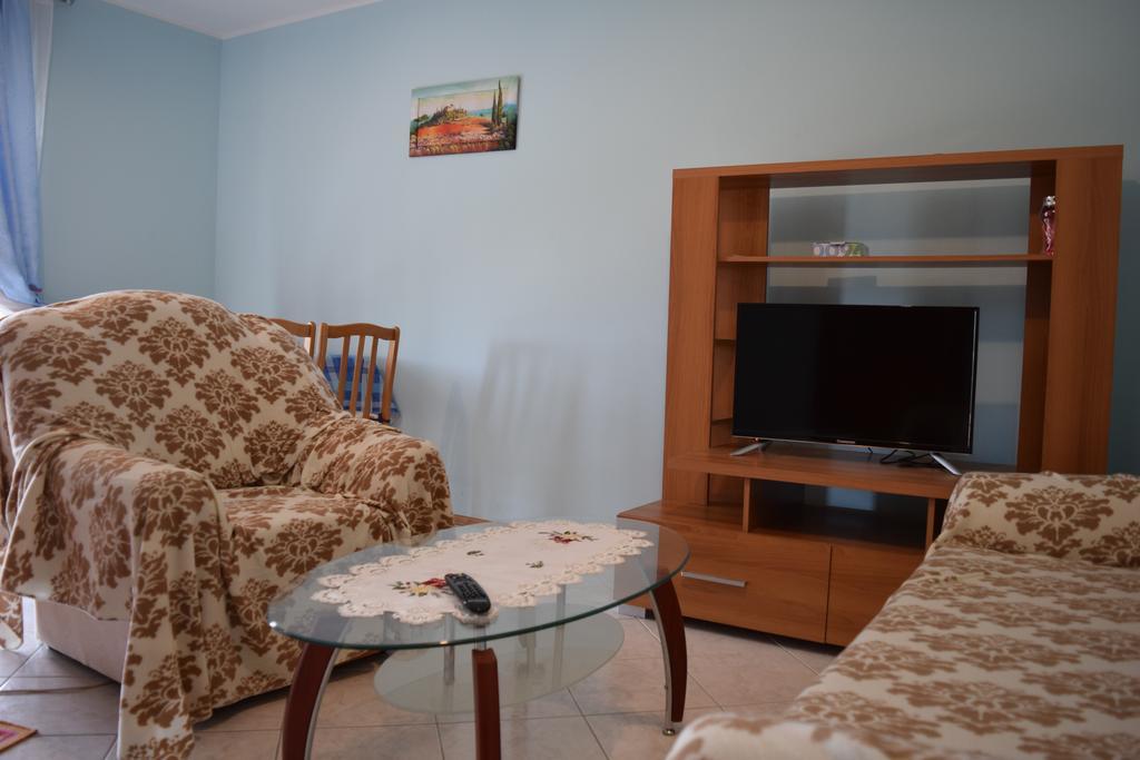 Apartment Vera Štinjan Buitenkant foto